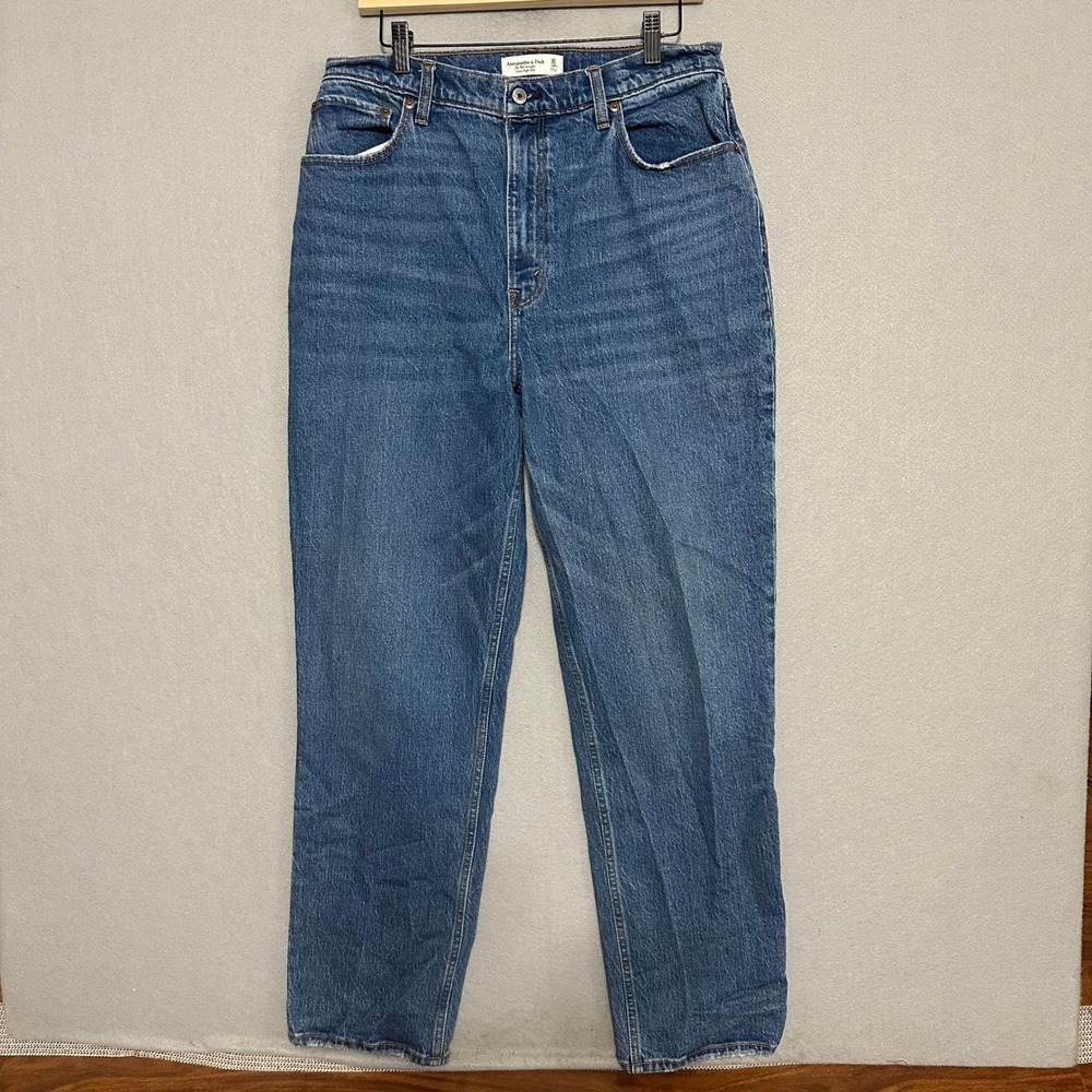 Abercrombie & Fitch Curve Love 90s Straight Ultra High Rise Jeans 32 14R Blue